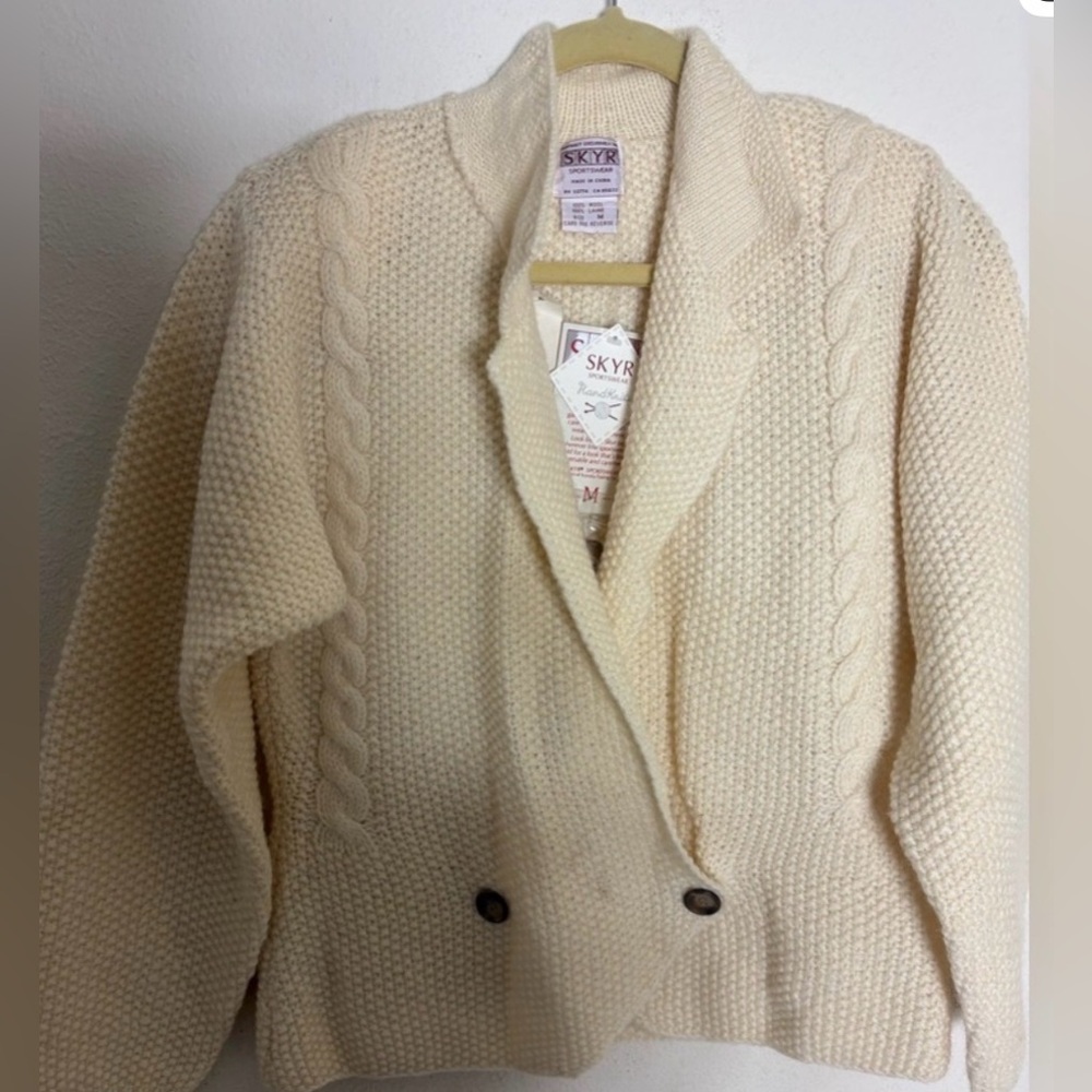 Skyr handmade Cable Knit Sweater so much love poured into each stitch. NWT